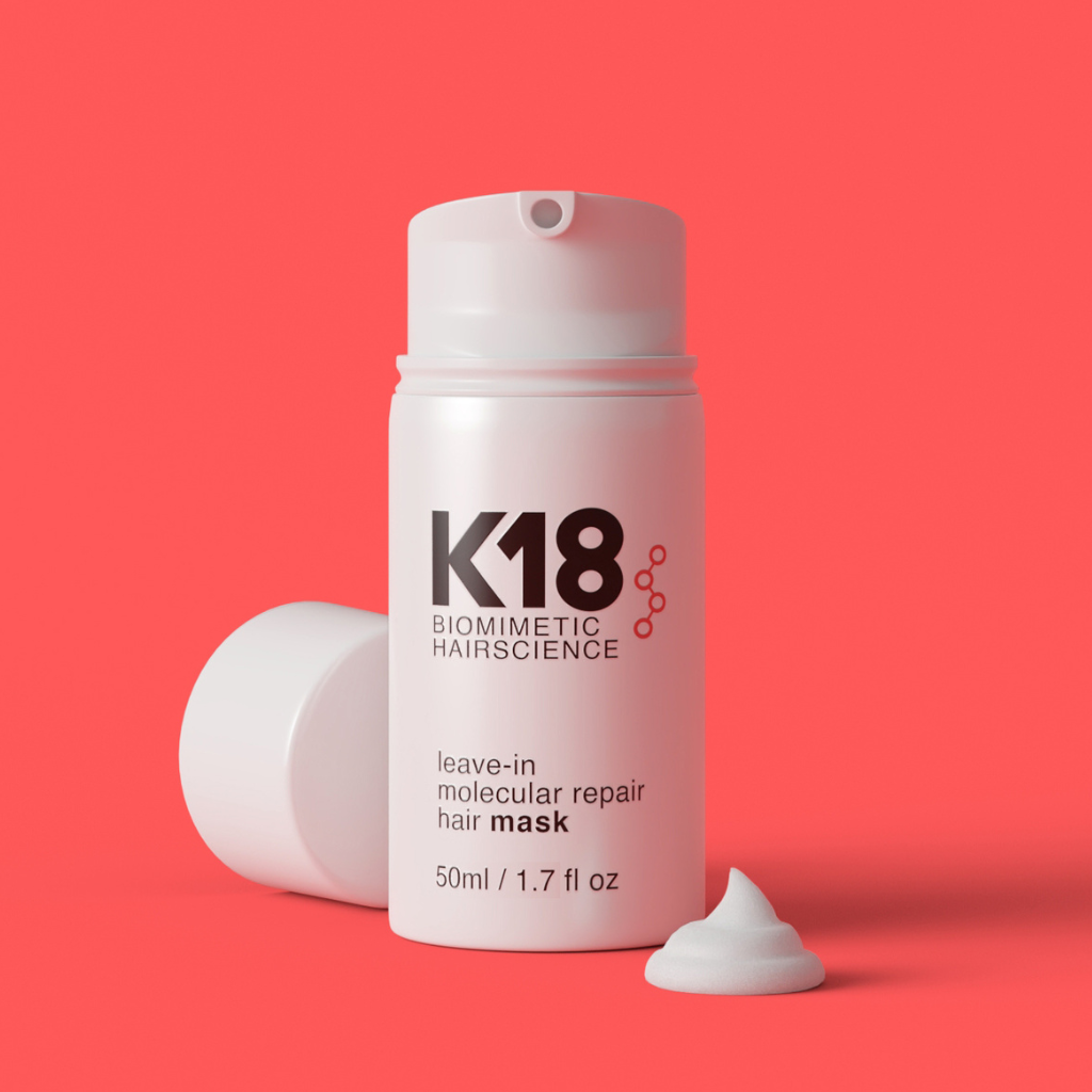 K18 Leave-In Hair Mask repariert Haarschäden, stärkt Elastizität und verbessert die Haarstruktur nachhaltig.