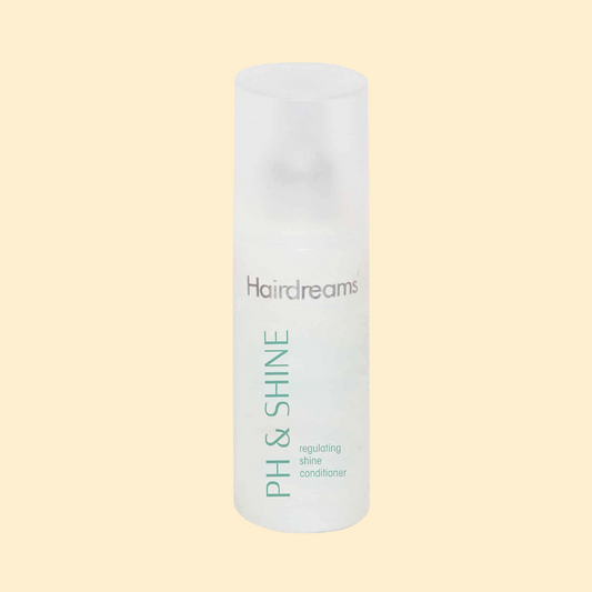 Das Hairdreams Ph & Shine Spray adstringiert die Haare und schließt die Schuppenschicht. Die Haare erhalten schwerelosen Glanz und mehr Geschmeidigkeit. Außerdem wirkt es mit dem integrierten Anti-Statik-Effekt fliegenden Haaren entgegen.